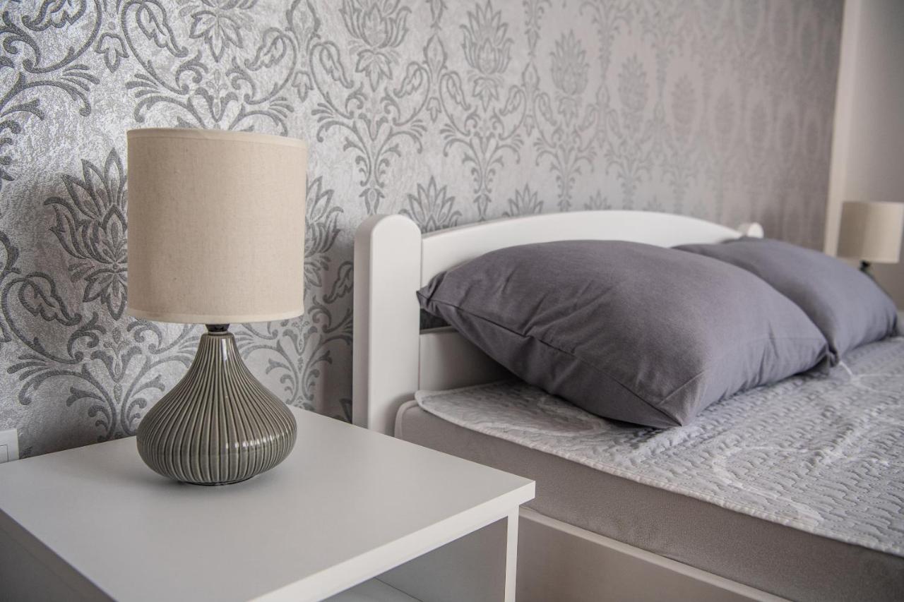 Stella Modern Apartment 2 Novi Sad Luaran gambar