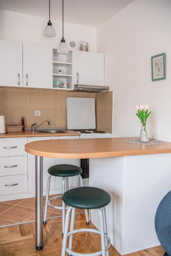 Stella Modern Apartment 2 Novi Sad Luaran gambar